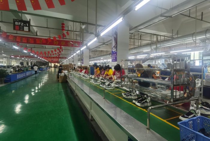 Reliable Shoe Factory for Custom Sneaker & Footwear Production-vlefooena