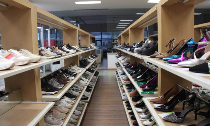Reliable Shoe Factory for Custom Sneaker & Footwear Production-vlefooena