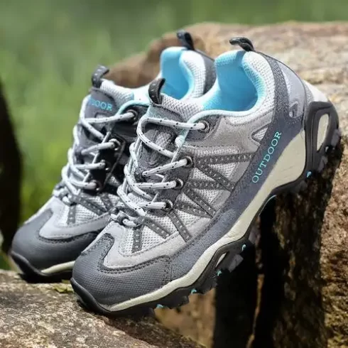 From China to Switzerland: Expert Strategies for Sustainable Shoe Imports in 2024-vlefooena