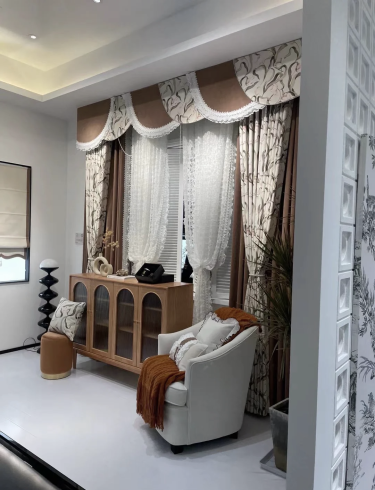 China Custom Curtain Manufacturer – Floor-to-Ceiling Blackout Solutions-vlefooena