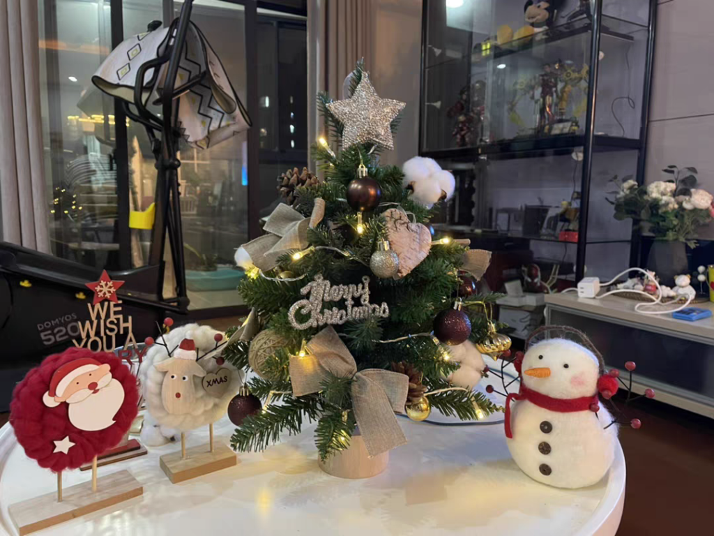 🎅 High-Quality Christmas Decorations from China: Santa Figurines, Trees, and Holiday Crafts-vlefooena