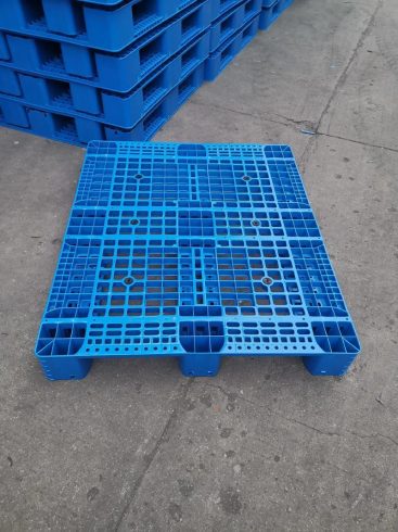 Industrial Blue Pallets with Reinforced Edges & Roller Feet: The Engineered Solution for Maximum Durability and Mobility-vlefooena