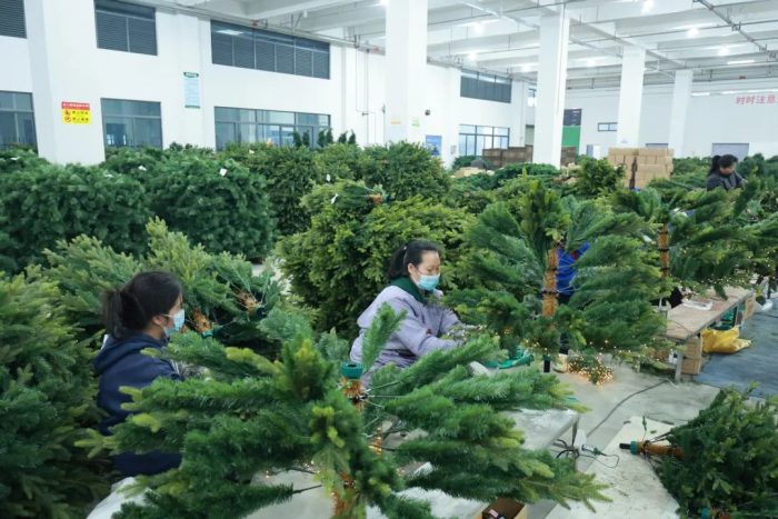 The Handicraft Industry: Weaving Culture, Skill, and Soul into Modern Markets-vlefooena