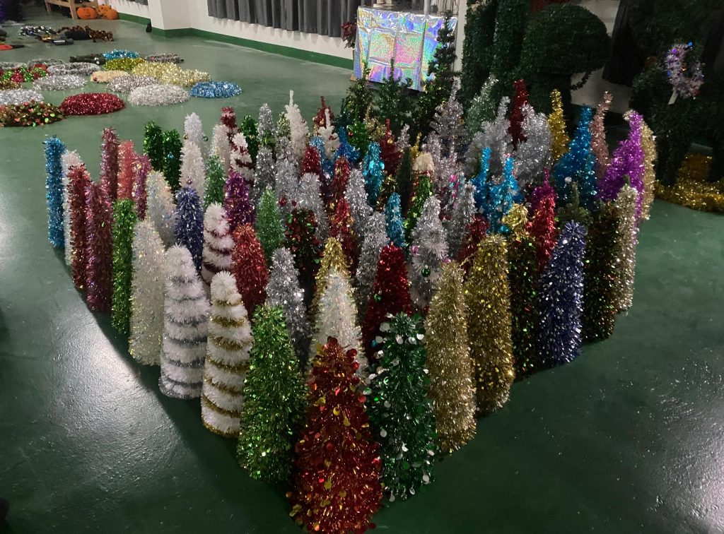 Elevate Your Holiday Season with Premium Christmas Gifts from-vlefooena