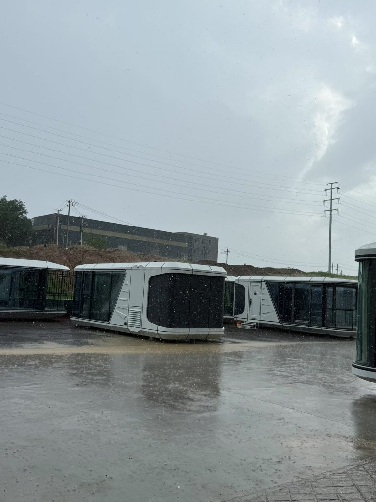 Modern Space Pod House for Sale: The Future of Prefab Living-vlefooena