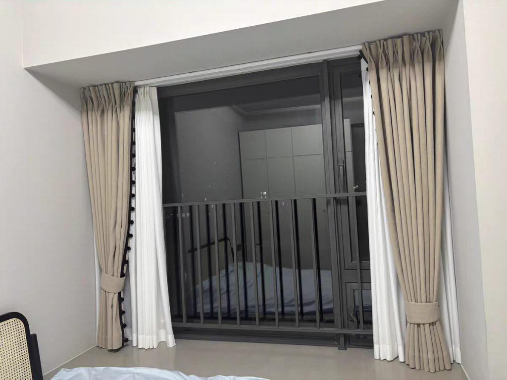 Contract Curtain Manufacturer for Large-Scale Projects-vlefooena