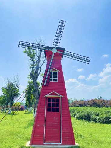 Outdoor Decor: Handmade Giant Panda Straw Installation for Tourism Project & Park Landscape-vlefooena