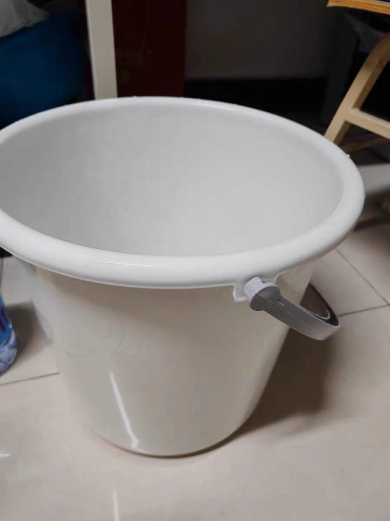 Industrial Plastic Buckets Manufacturer: Strength Meets Versatility-vlefooena