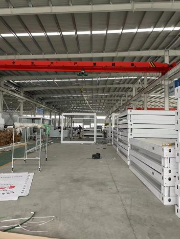 Space Capsule Homes: Futuristic Prefab Housing for Global Markets-vlefooena