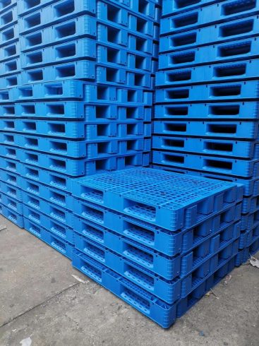 The Heavy-Duty Grid Pattern Plastic Pallet: Optimizing Industrial Handling for Efficiency and Safety-vlefooena