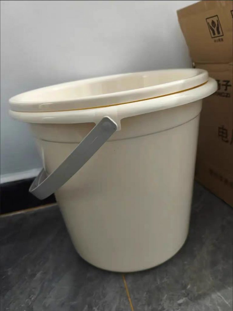 Food-Grade Plastic Buckets: Ensuring Safety and Quality in Storage 4 c9c144110106