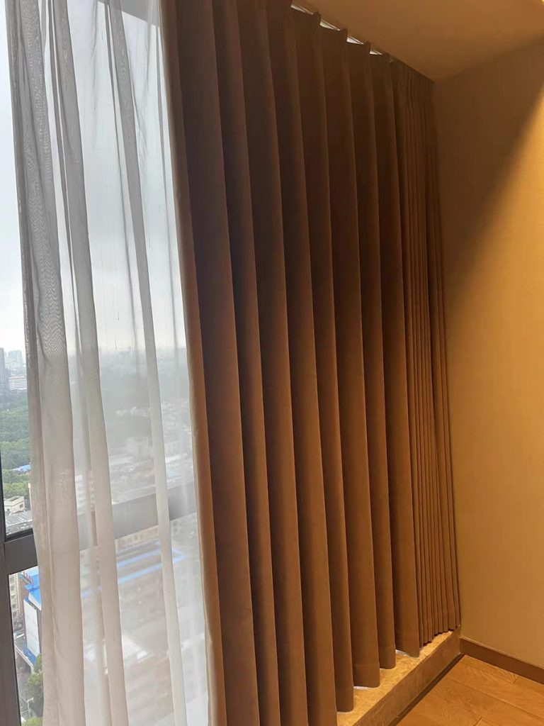 Contract Curtain Manufacturer for Large-Scale Projects-vlefooena