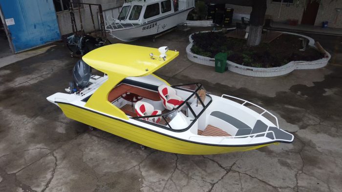 Is a 5.5m Fiberglass Boat Worth Buying? Complete Buyer’s Guide for 2026-vlefooena