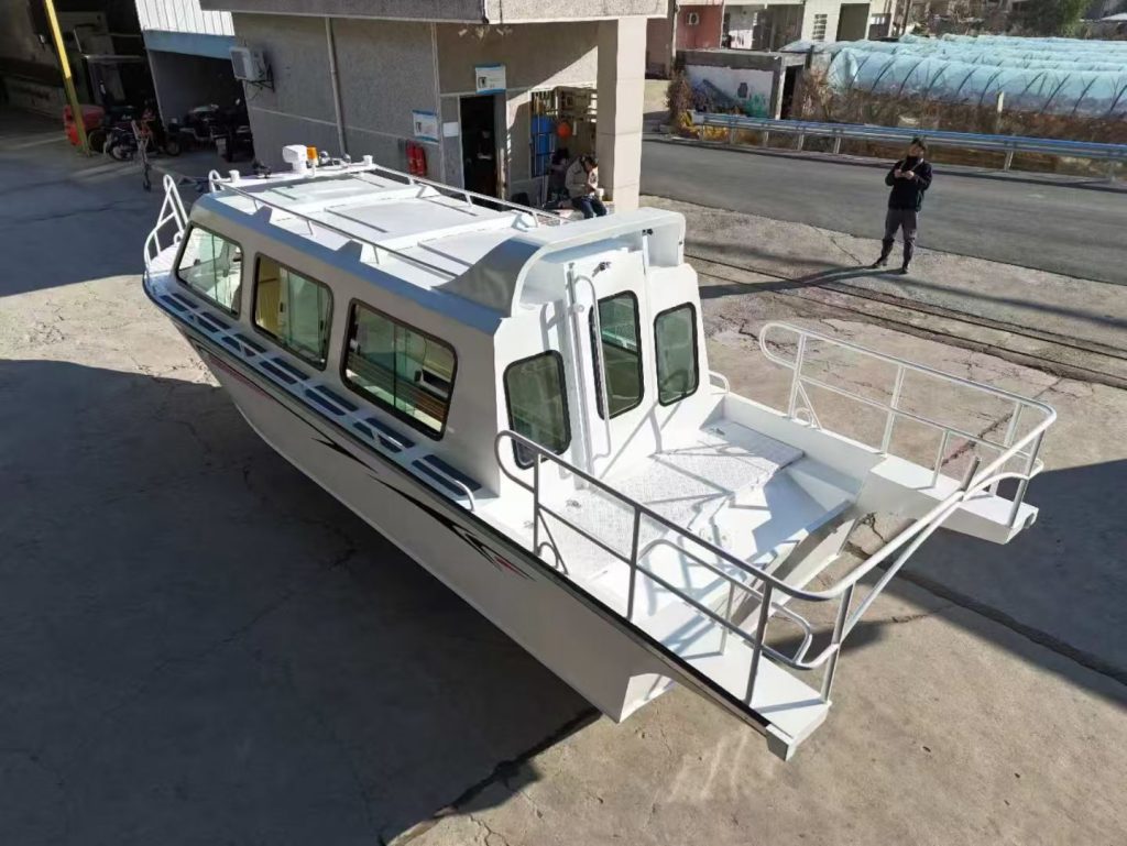 5m Fiberglass Leisure & Fishing Boat – Complete Buying Guide 2 bfb99dd2cf7e