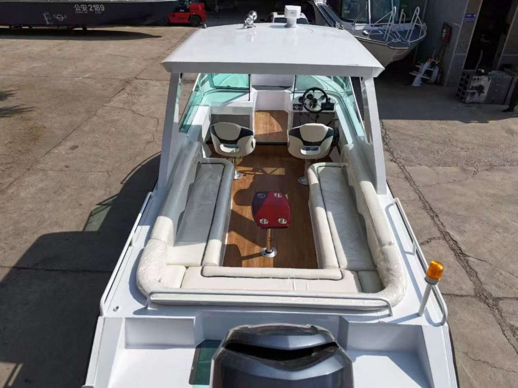 5.5m Fiberglass Leisure Boat for Sale – Specs, Price, Uses & Buying Guide 2 d5581539a85a