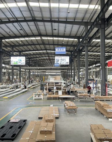 How Can a China Custom Kitchen Cabinet Supplier Help Solve Design, Space, and Cost Challenges for Global Buyers?-vlefooena