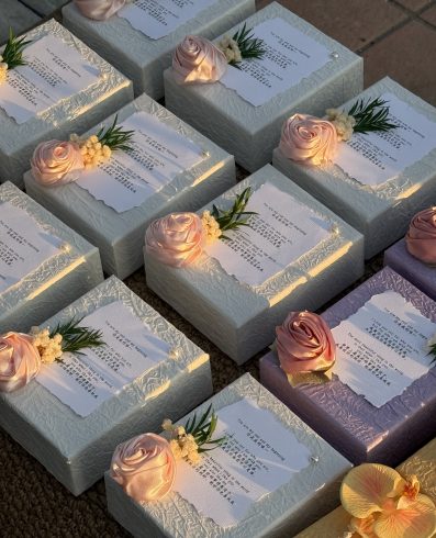 What Is the Best Material for Custom Gift Boxes? A Complete Buyer's Guide-vlefooena