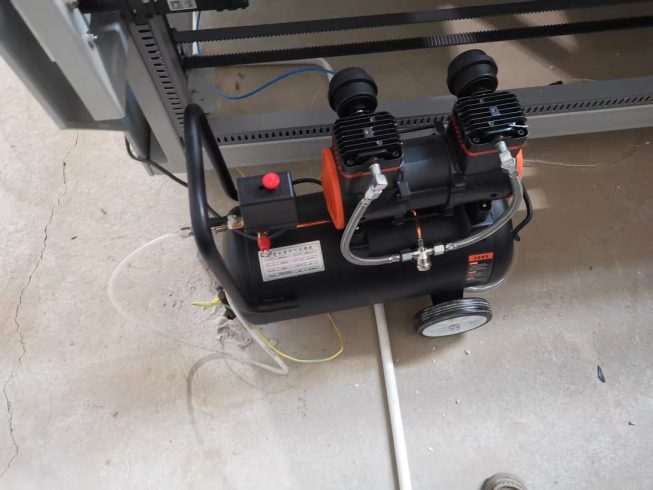 Portable Air Compressor for Automotive Repair | Compact & Low-Noise Design-vlefooena