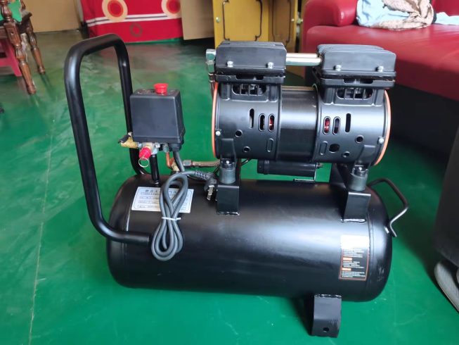 Energy-Efficient Rotary Screw Air Compressor | 10HP High-Flow Model-vlefooena