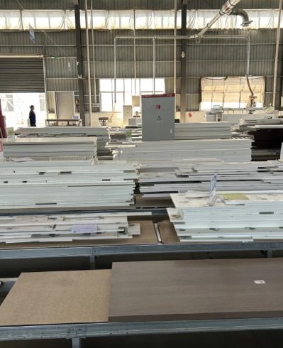 How Can a China Custom Kitchen Cabinet Supplier Help Solve Design, Space, and Cost Challenges for Global Buyers?-vlefooena