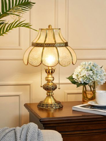 Why Global Importers Choose China Table Lamp Manufacturers for Wholesale and Custom Designs-vlefooena
